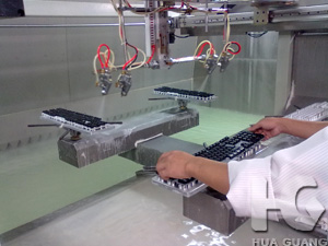 IT電子行業(yè)噴涂線(xiàn)解決方案:平面往復(fù)機(jī)噴涂線(xiàn)